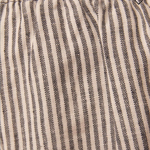 Reformation Linen Shorts - Picture 7 of 11